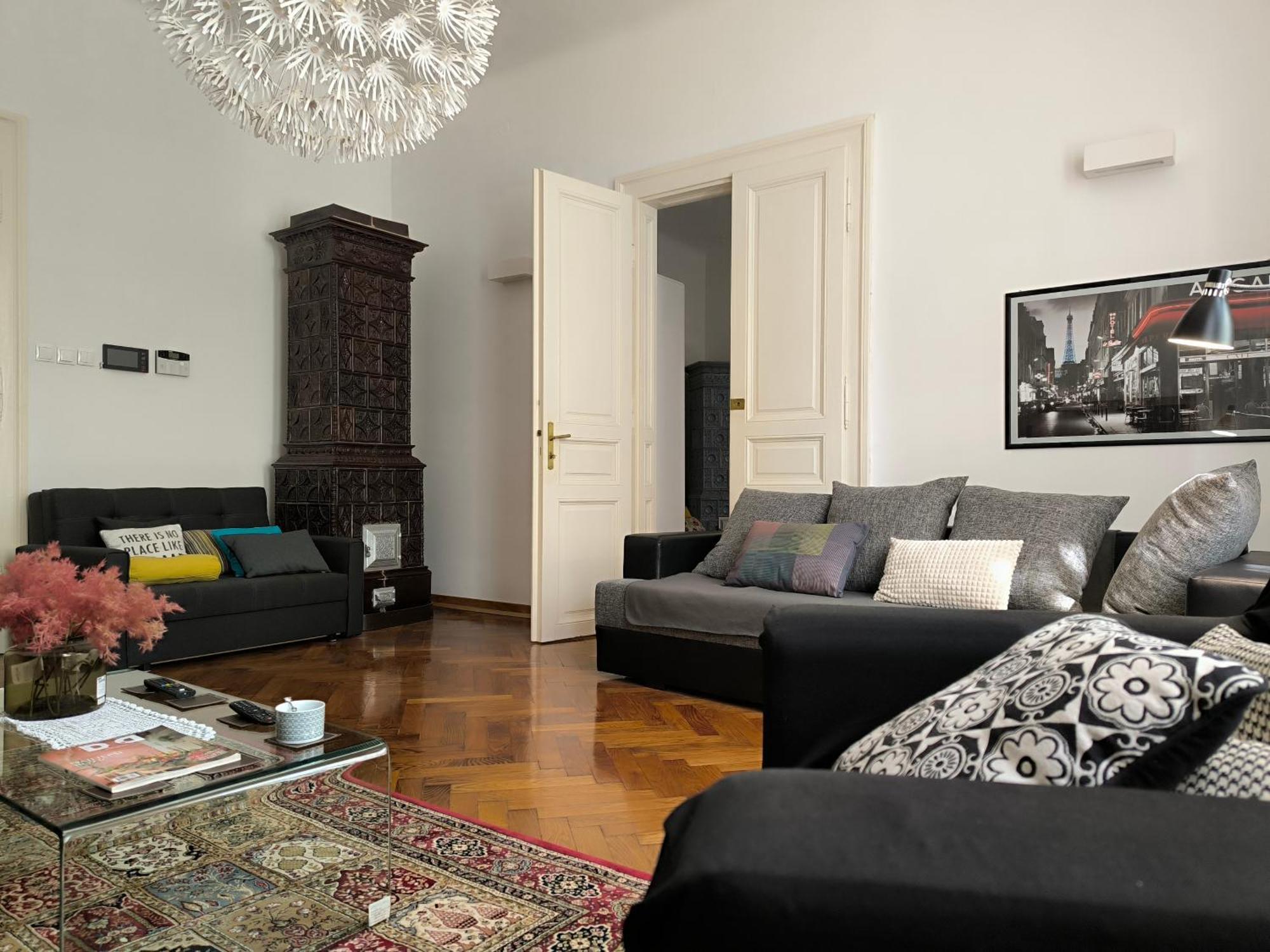 Konzul -Top Apartment, Strict Center, Parking โอซีเยก ภายนอก รูปภาพ