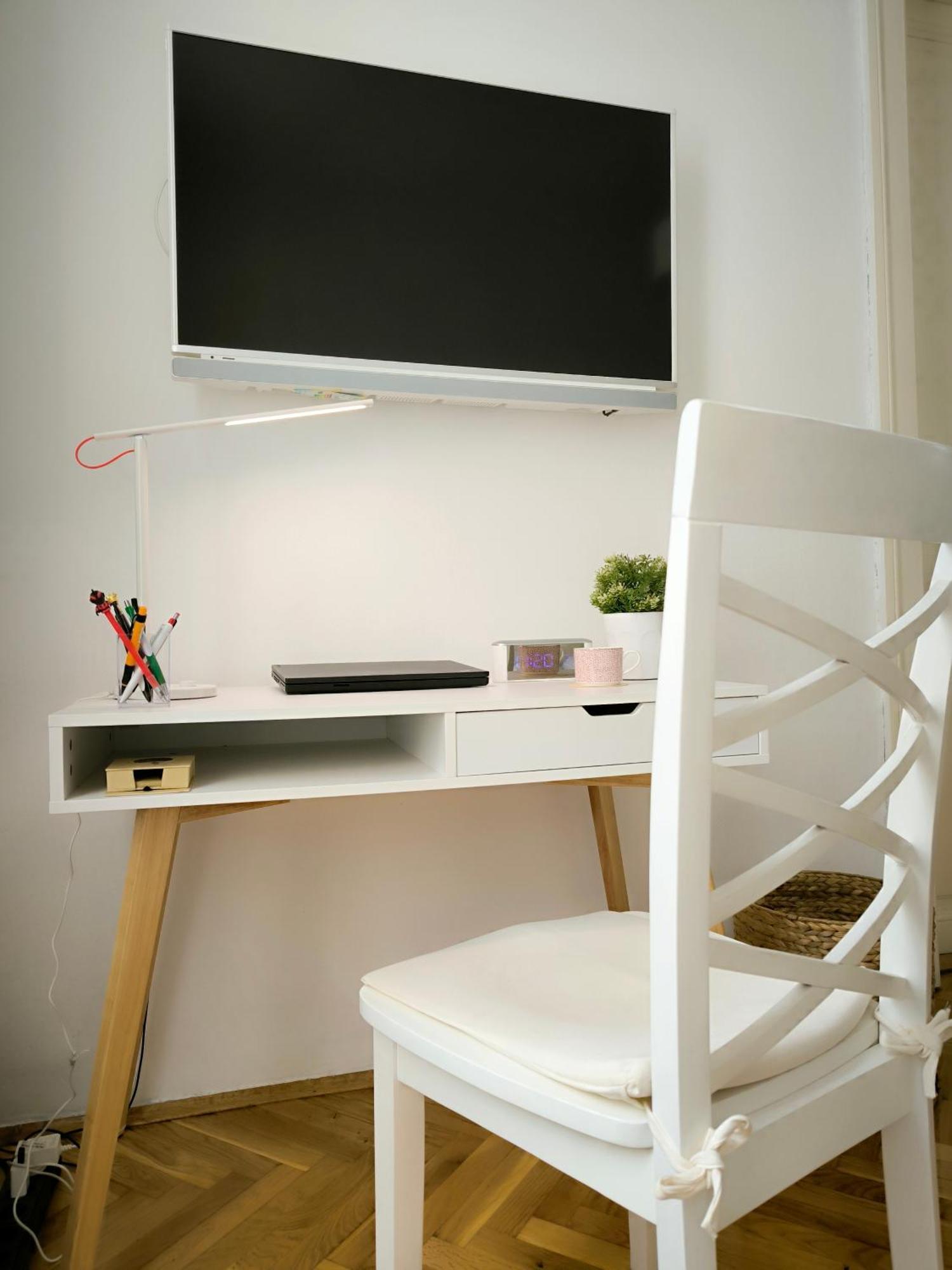 Konzul -Top Apartment, Strict Center, Parking โอซีเยก ภายนอก รูปภาพ